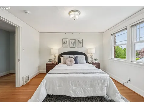 4324 SE 28th Avenue Portland OR 97202