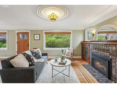 4324 SE 28th Avenue Portland OR 97202