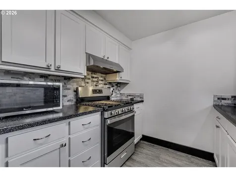 315 Kanuku Street SE Salem OR 97306