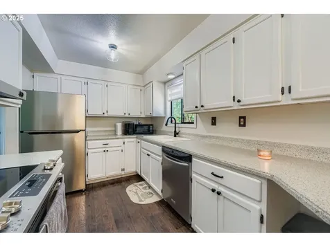 3445 SE 170th Avenue Portland OR 97236