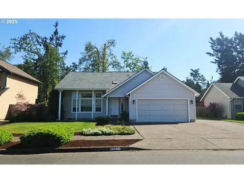 6827 D Street Springfield OR 97478