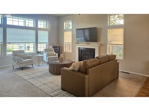 6827 D Street Springfield OR 97478