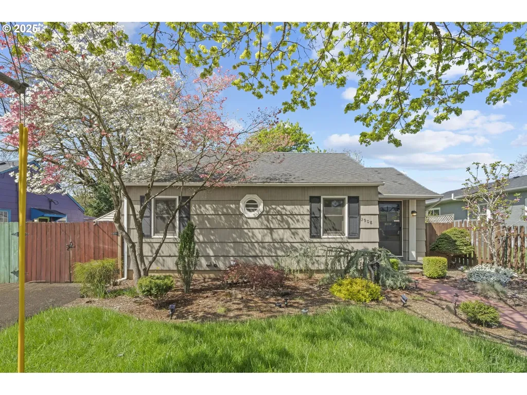 2908 Harney Street Vancouver WA 98660