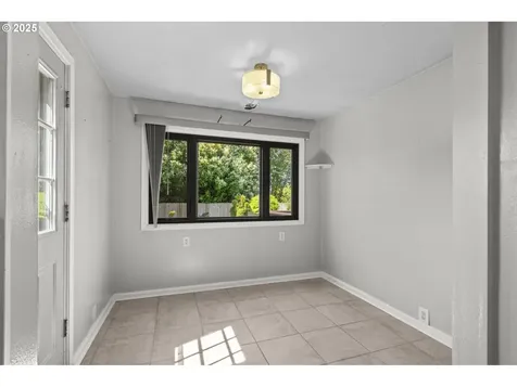 2908 Harney Street Vancouver WA 98660