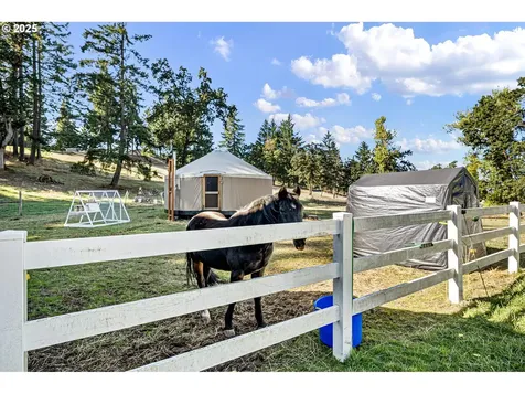 82044 Mahr Lane Creswell OR 97426