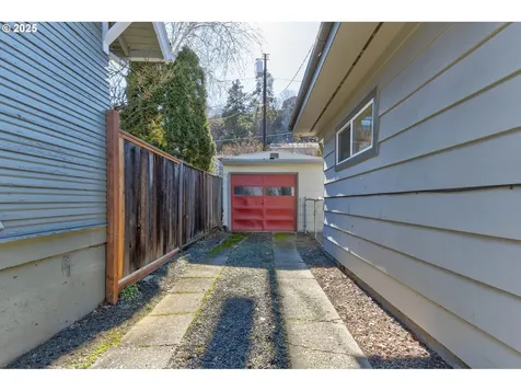 408 E 13th Street The Dalles OR 97058