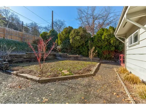 408 E 13th Street The Dalles OR 97058