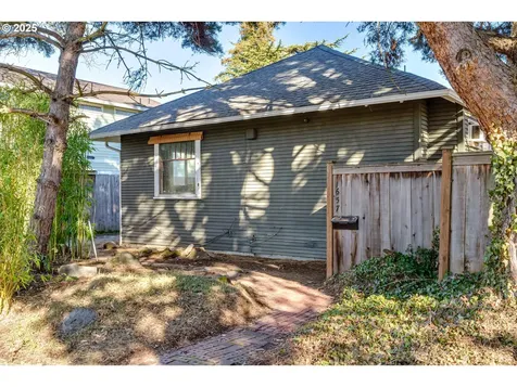 1657 Jefferson Street Eugene OR 97402