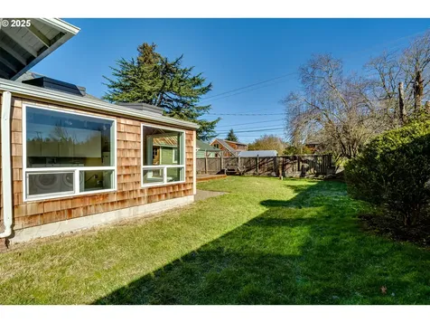 1657 Jefferson Street Eugene OR 97402