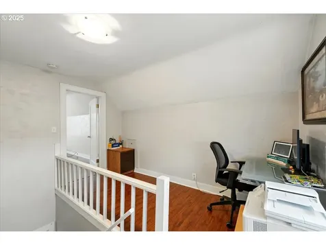 1705 N Holman Street Portland OR 97217