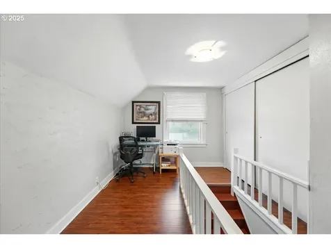 1705 N Holman Street Portland OR 97217