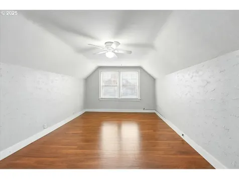 1705 N Holman Street Portland OR 97217