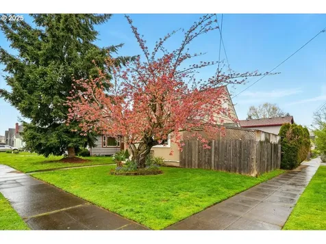 1705 N Holman Street Portland OR 97217