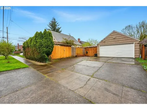 1705 N Holman Street Portland OR 97217