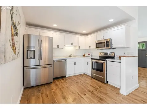 307 Flower Lane Dayton OR 97114