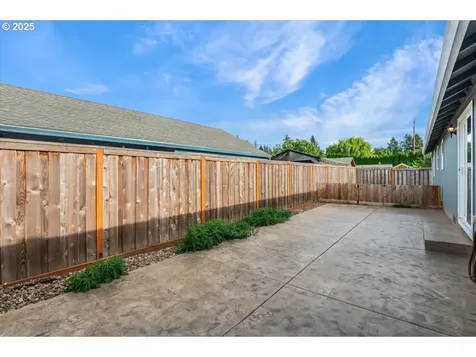 307 Flower Lane Dayton OR 97114