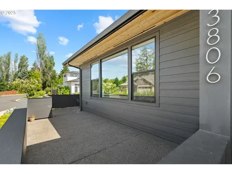 3806 NW 114th Way Vancouver WA 98685