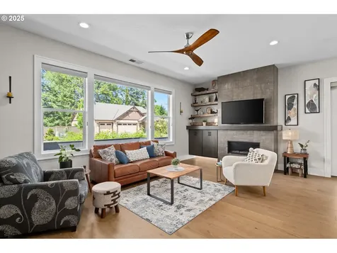 3806 NW 114th Way Vancouver WA 98685