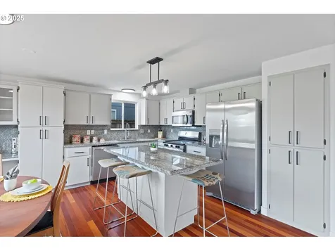 16600 NE 80th Street Vancouver WA 98682