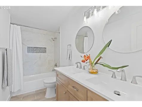 16600 NE 80th Street Vancouver WA 98682