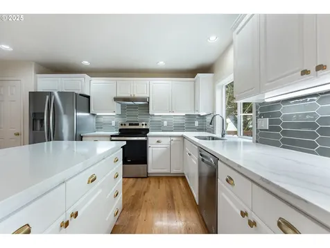 15362 SE Bradford Road Clackamas OR 97015
