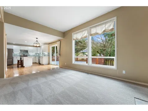 15362 SE Bradford Road Clackamas OR 97015