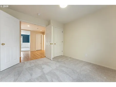 15362 SE Bradford Road Clackamas OR 97015