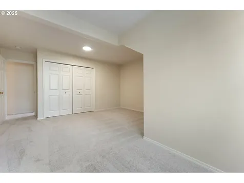 15362 SE Bradford Road Clackamas OR 97015