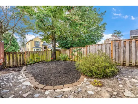 15362 SE Bradford Road Clackamas OR 97015