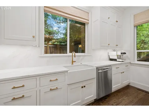 16650 Fir Lane Lake Oswego OR 97034