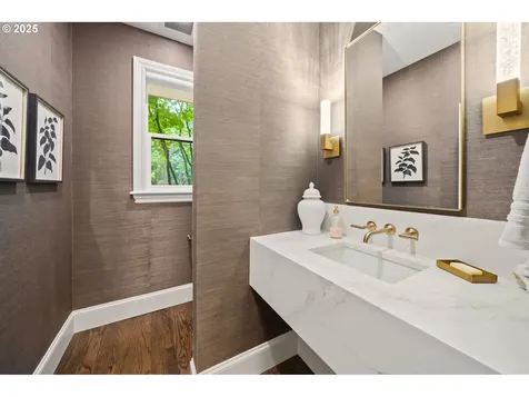 16650 Fir Lane Lake Oswego OR 97034