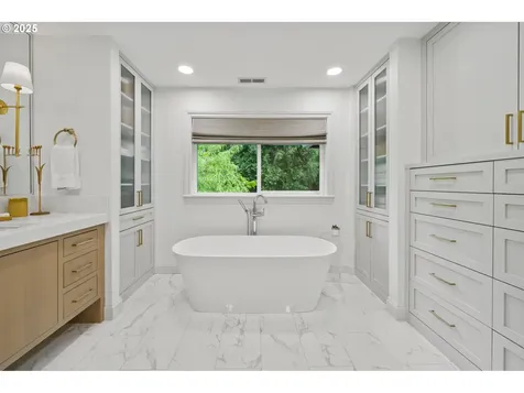 16650 Fir Lane Lake Oswego OR 97034
