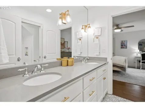 16650 Fir Lane Lake Oswego OR 97034