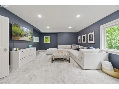 16650 Fir Lane Lake Oswego OR 97034