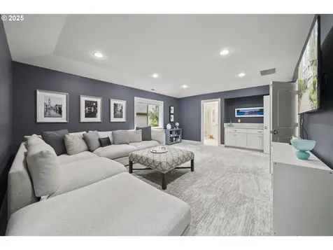 16650 Fir Lane Lake Oswego OR 97034