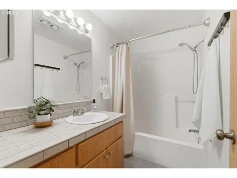 15304 NE 44th Street Vancouver WA 98682