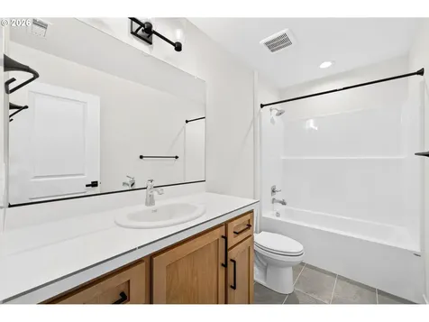 508 W 19th Street La Center WA 98629
