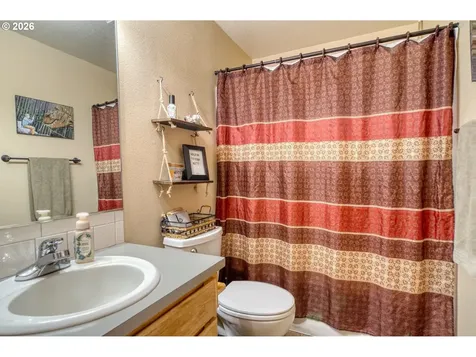 435 S 8th Street St. Helens OR 97051