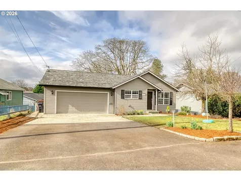 435 S 8th Street St. Helens OR 97051