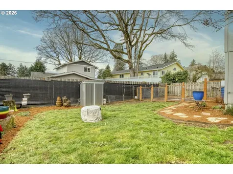 435 S 8th Street St. Helens OR 97051