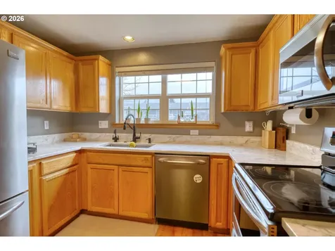 435 S 8th Street St. Helens OR 97051