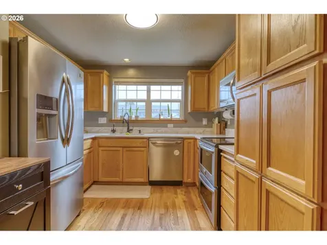 435 S 8th Street St. Helens OR 97051