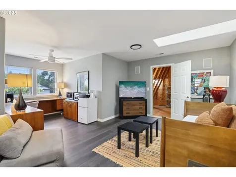 11955 SW Turnstone Avenue Beaverton OR 97007