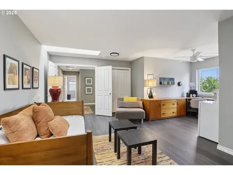 11955 SW Turnstone Avenue Beaverton OR 97007