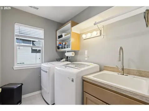 11955 SW Turnstone Avenue Beaverton OR 97007