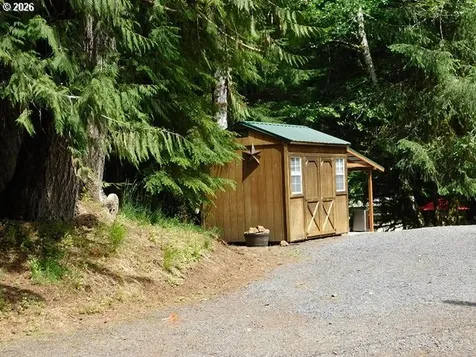 9857 Beach Drive Birkenfeld OR 97016