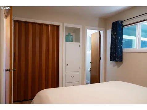 345 S Crestline Drive Waldport OR 97394