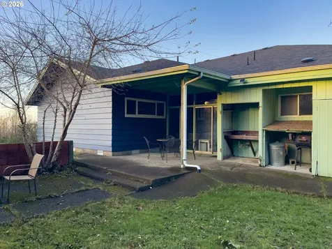 345 S Crestline Drive Waldport OR 97394