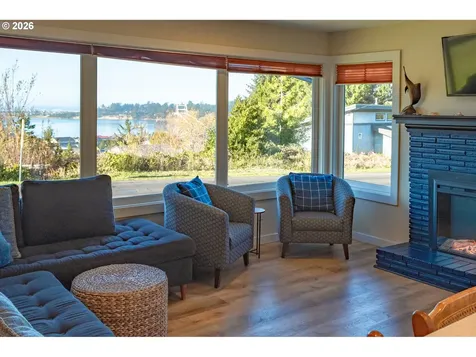 345 S Crestline Drive Waldport OR 97394