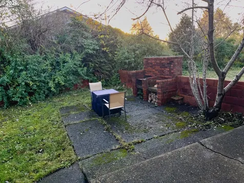 345 S Crestline Drive Waldport OR 97394